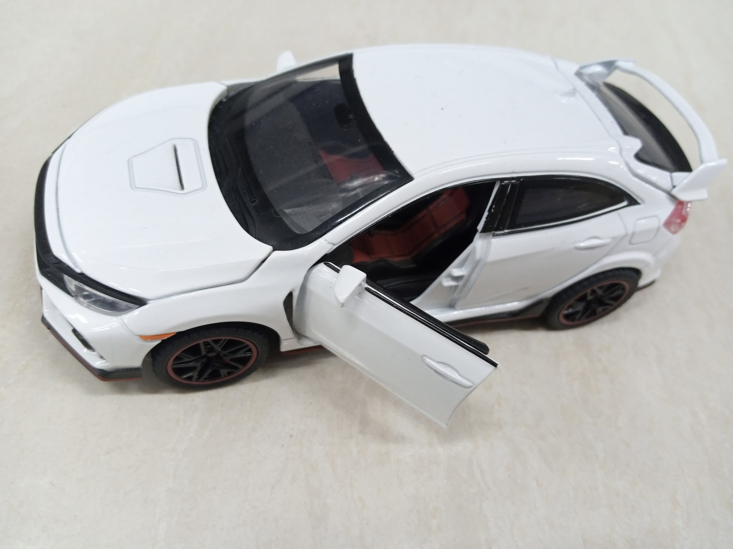 Honda Civic Type R Diecast Model Car 1:32 Scale – Metal Body Sports Racing Toy Car – White – Premium Quality